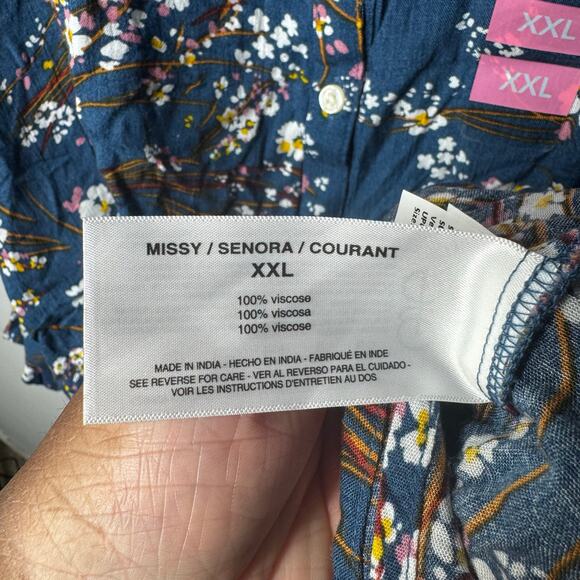 Nine West Jeans Floral Button Front Blouse XXL Teal Realm Tumbling Flowers NWT - Picture 5 of 9